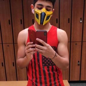 Meet your Posher, Juliano